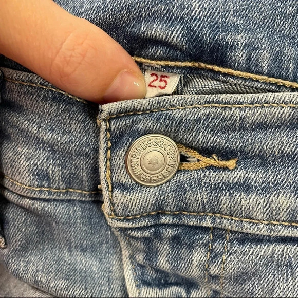 Levi's Premium Milehigh Crop Flare Jean size 25 Light wash- Late To The Game - Picture 11 of 12